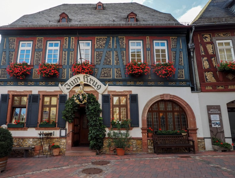 Winehaus Zum Krug in Hatteneheim