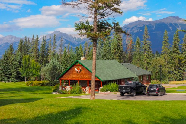 Fairmont Jasper Park Lodge