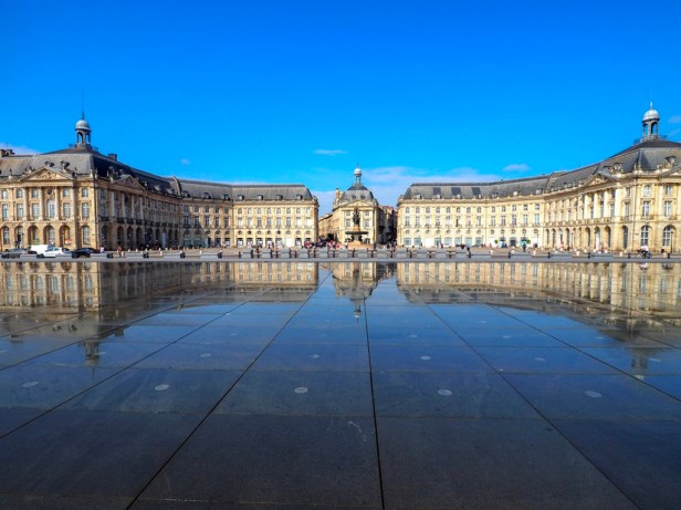 Bordeaux, Water Mirror