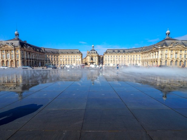 Bordeaux, Water Mirror