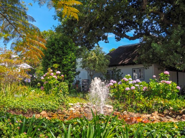 Hunters Country House