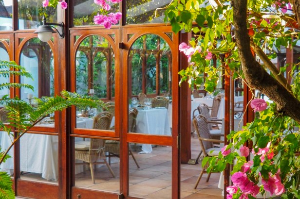 Hunters Country House