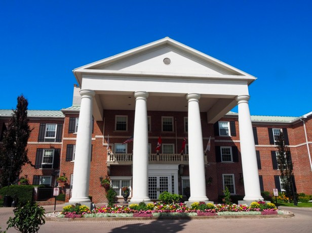 A Niagara wine country getaway: Queens Landing Vintage Hotel