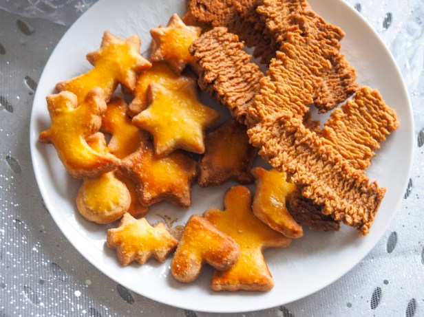 Two easy German Christmas cookie recipes to make at home this year