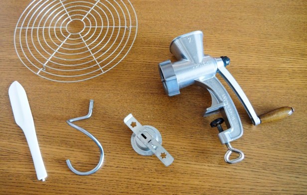 Two easy German Christmas cookie recipes to make at home this year