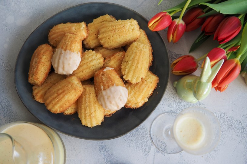 Eggnog Madeleines | How to give the classic French Madeleines the perfect little twist for Easter