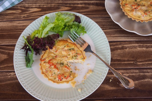 Peller Sparkling Ice Cuvee rosé and mini crab-ricotta quiches