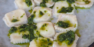 Easy homemade Lemon-Mascarpone Ravioli | Sauvignon Blanc