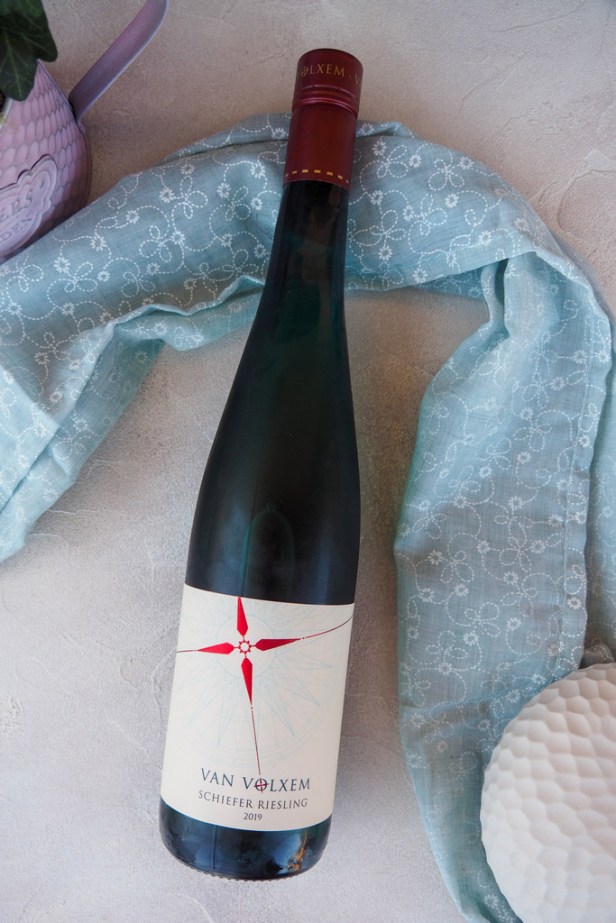 A quick and easy Yellow Coconut Shrimp Curry | Van Volxem Riesling