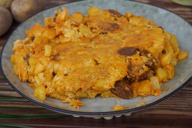 A quintessential Spanish pairing: Casa Mariol Cava meets potato-chorizo tortilla