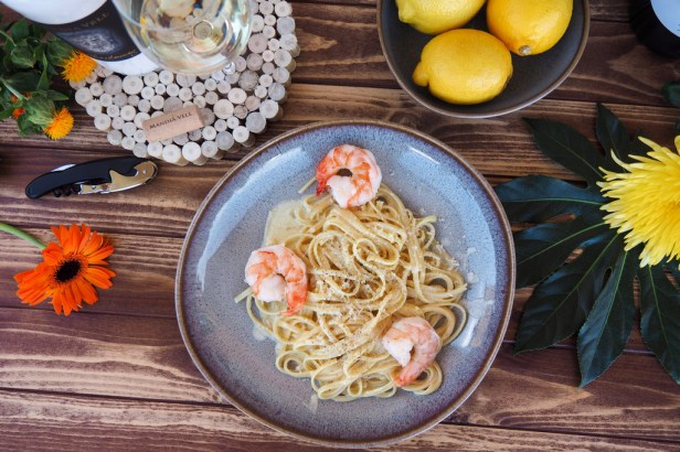 Pasta al Limone – Linguine with a tangy Lemon-Cream Sauce