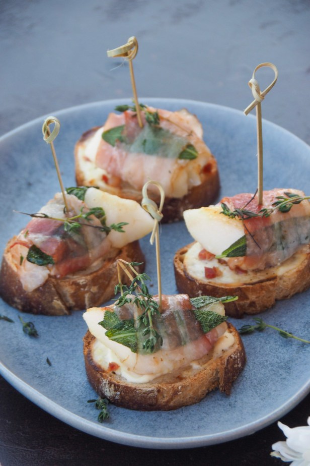 Pear and Sage Crostini, the most perfect early autumn appetizer