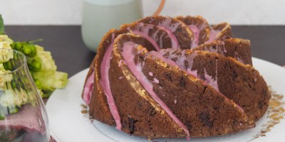 Red wine chocolate bundt cake with red wine icing
