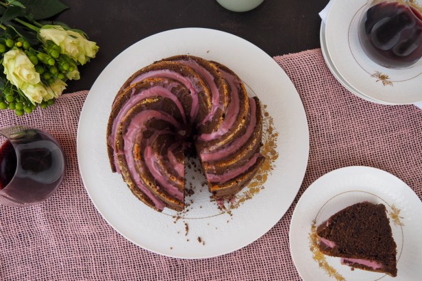 Red wine chocolate bundt cake with red wine icing