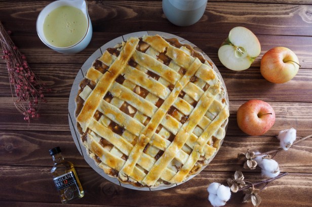 How to make the most delicious Whisky Spiked Caramelized Apple Pie
