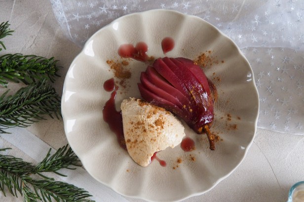 Cinnamon Mousse with poached red wine Pears – The ideal dessert for the holiday season
