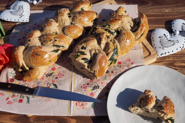 Wild Garlic Yeast Braid