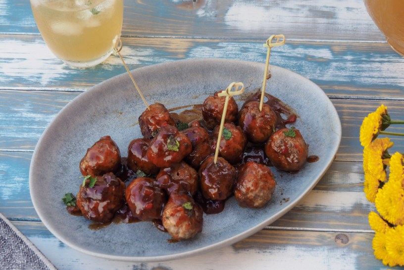 Barbecue Bourbon Meatballs: The Perfect Party Snack Celebrating Kentucky Derby