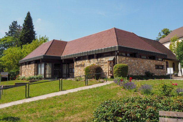 Five Exciting Durbach Wineries Worth To Travel For