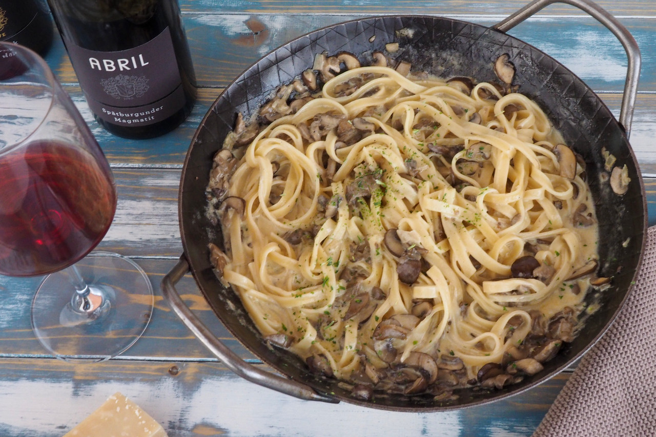 Image showcasing Creamy Mushroom Tagliatelle – Carrots and Tigers