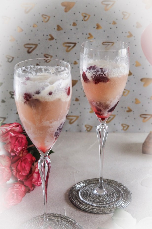 Raspberry Champagne Float: The perfect cocktail for Valentine’s Day