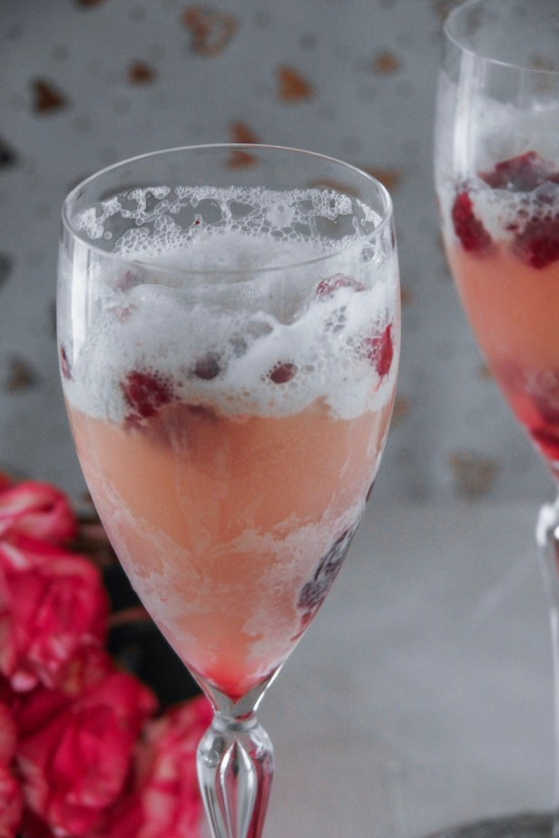 Raspberry Champagne Float: The perfect cocktail for Valentine’s Day