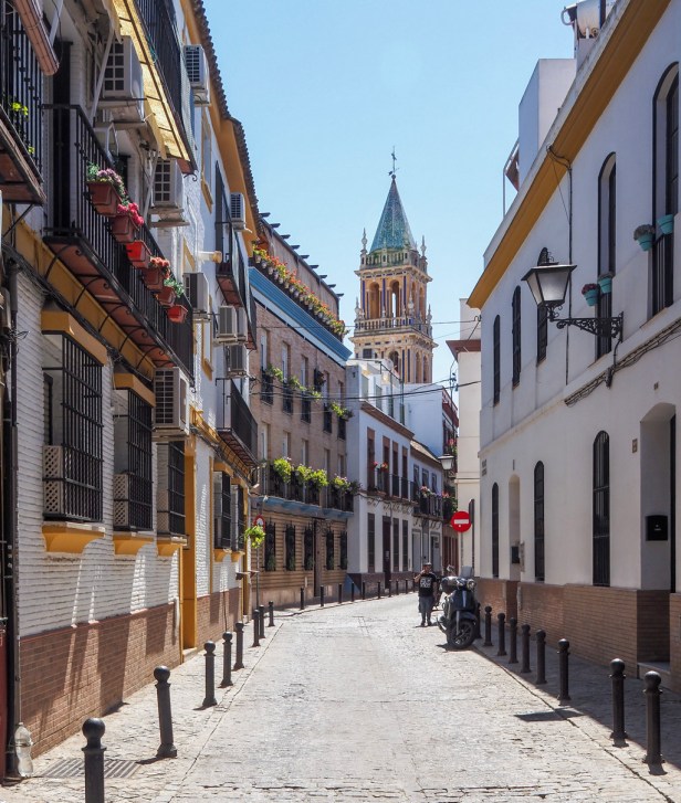 Here is why you should explore the Triana neighbourhood in Sevilla, Spain