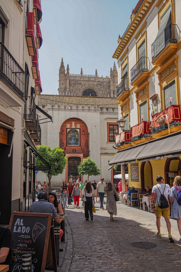 Exploring Barrio de Santa Cruz: The historic heart of Sevilla