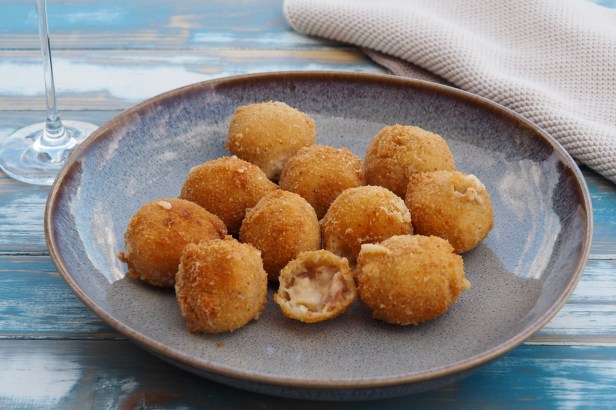 Croquettes with Serrano Ham and Cheese