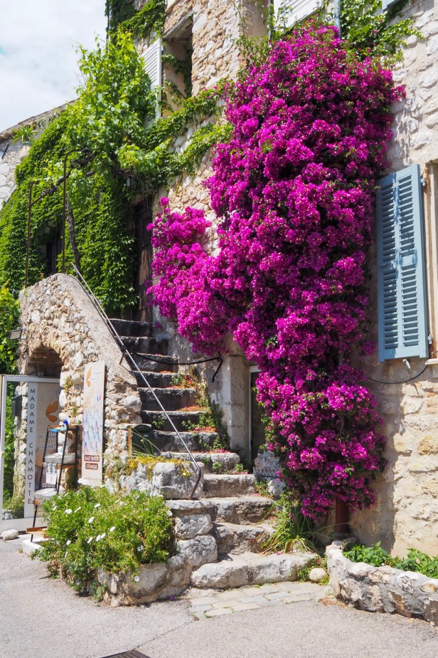 Visiting Saint Paul de Vence, the medieval artists village on the French Riviera